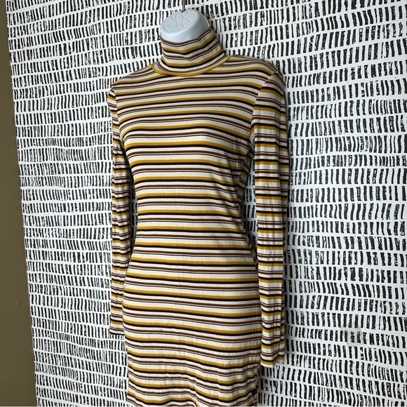 Lirx 90’s Striped Turtleneck bodycon Dress - Picture 7 of 15